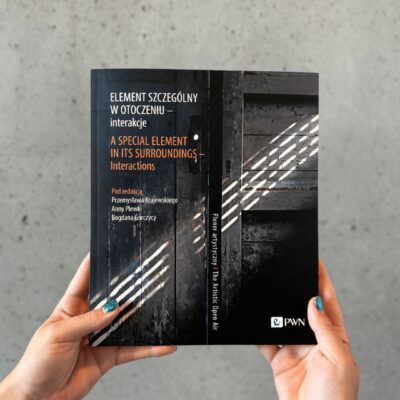 „O roli dekoracji w architekturze”